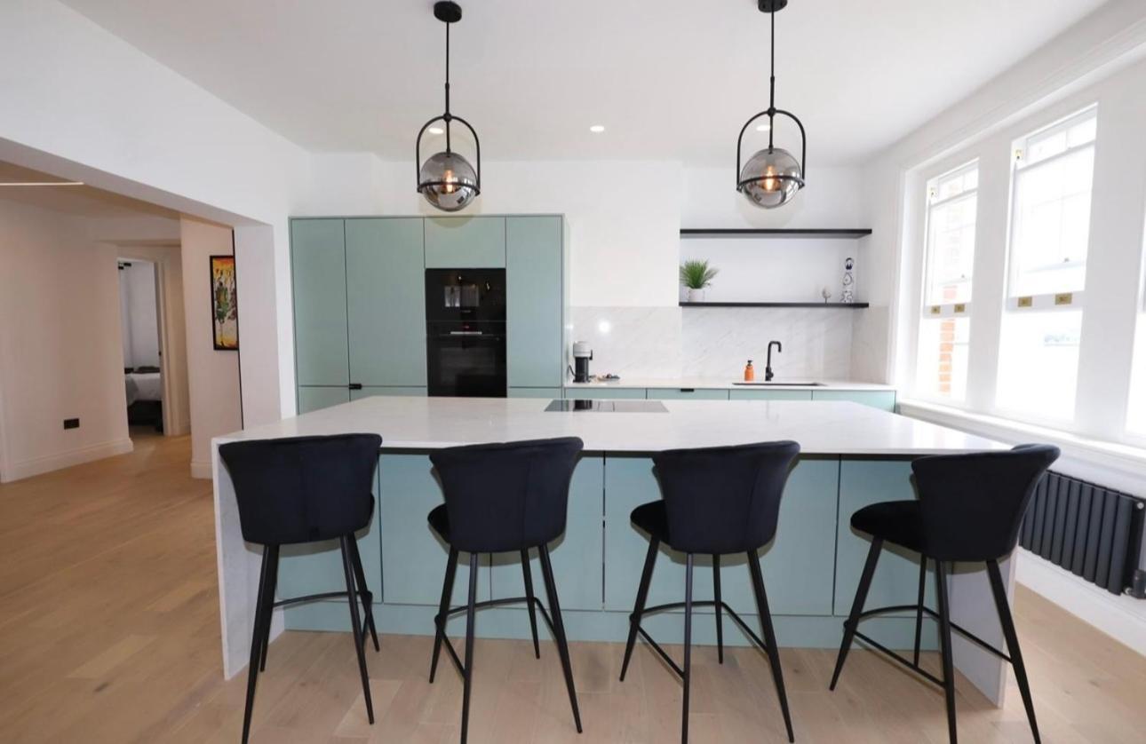 לונדון Newly Refurbished W/ River Views מראה חיצוני תמונה