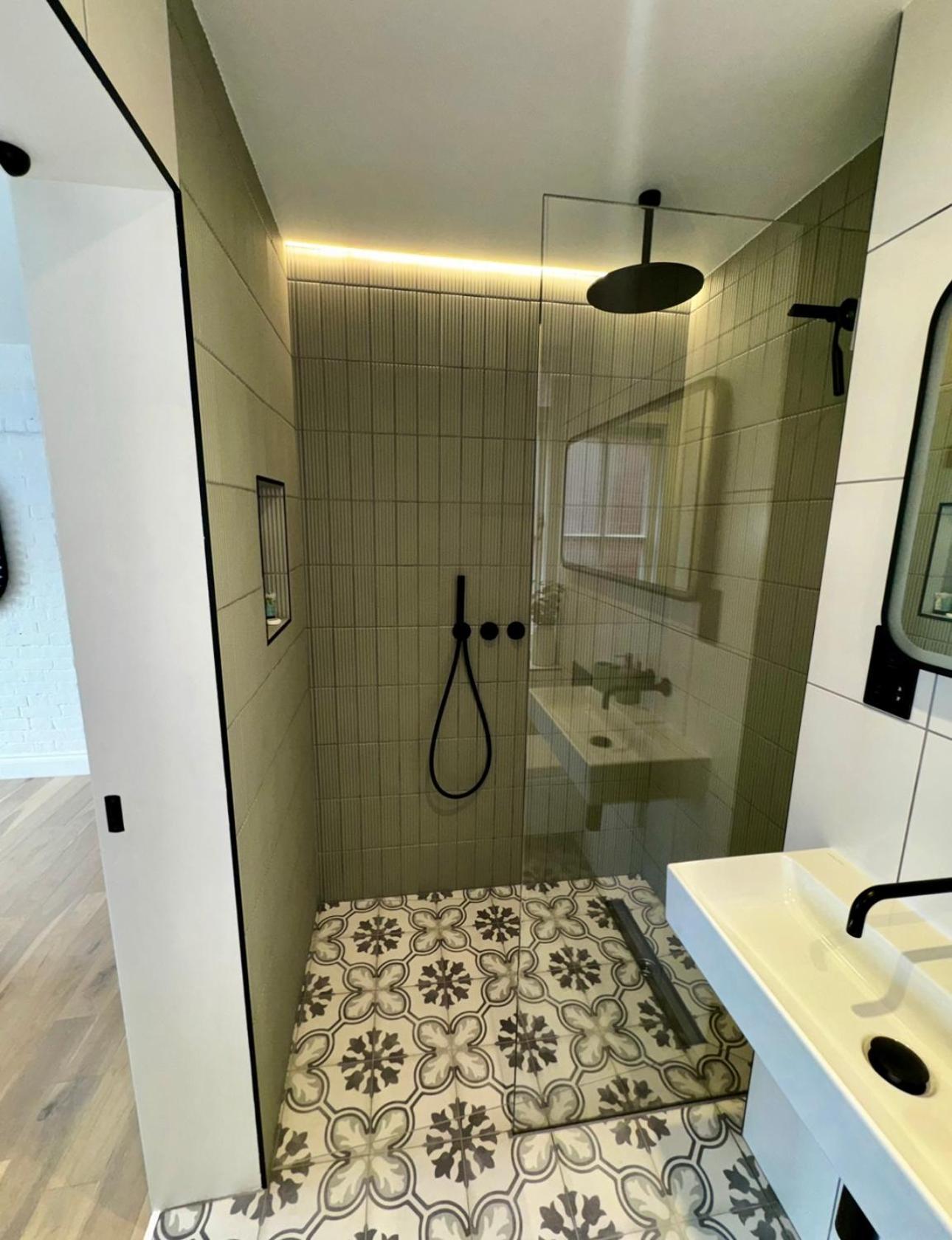 לונדון Newly Refurbished W/ River Views מראה חיצוני תמונה